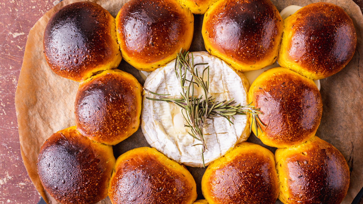 Camembert Tear and Share presented on a Gozney pizza server recipe poster image
