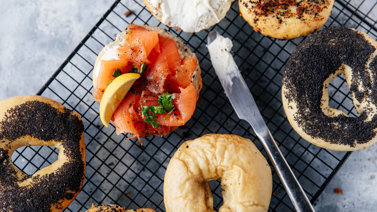5 bagels arranged on cooling tray recipe poster image