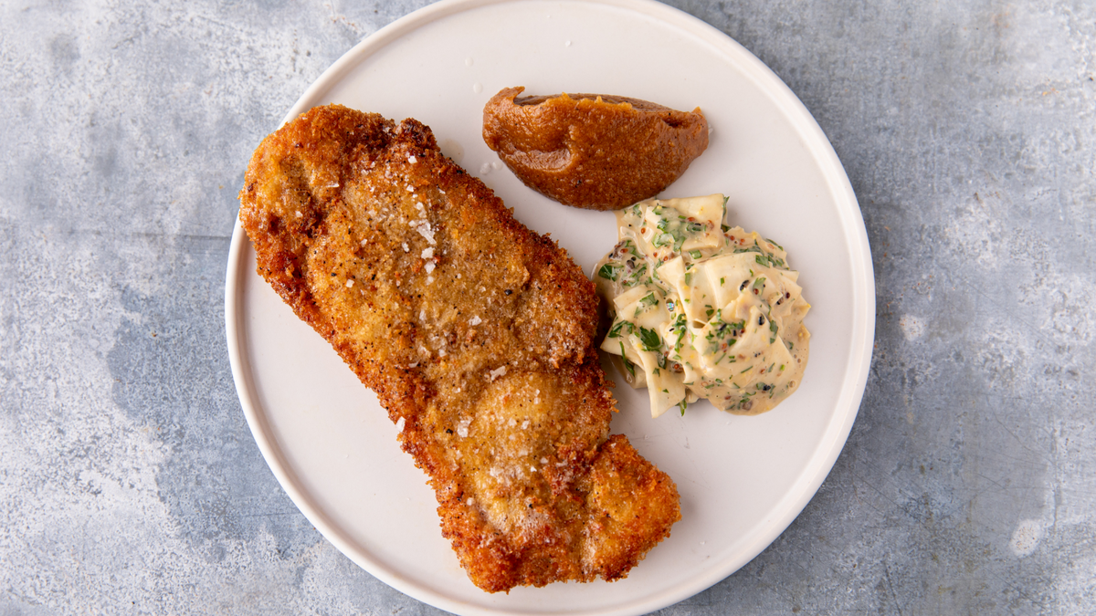 Pork Schnitzel with burnt apple ketchup and mashed potatos recipe poster image